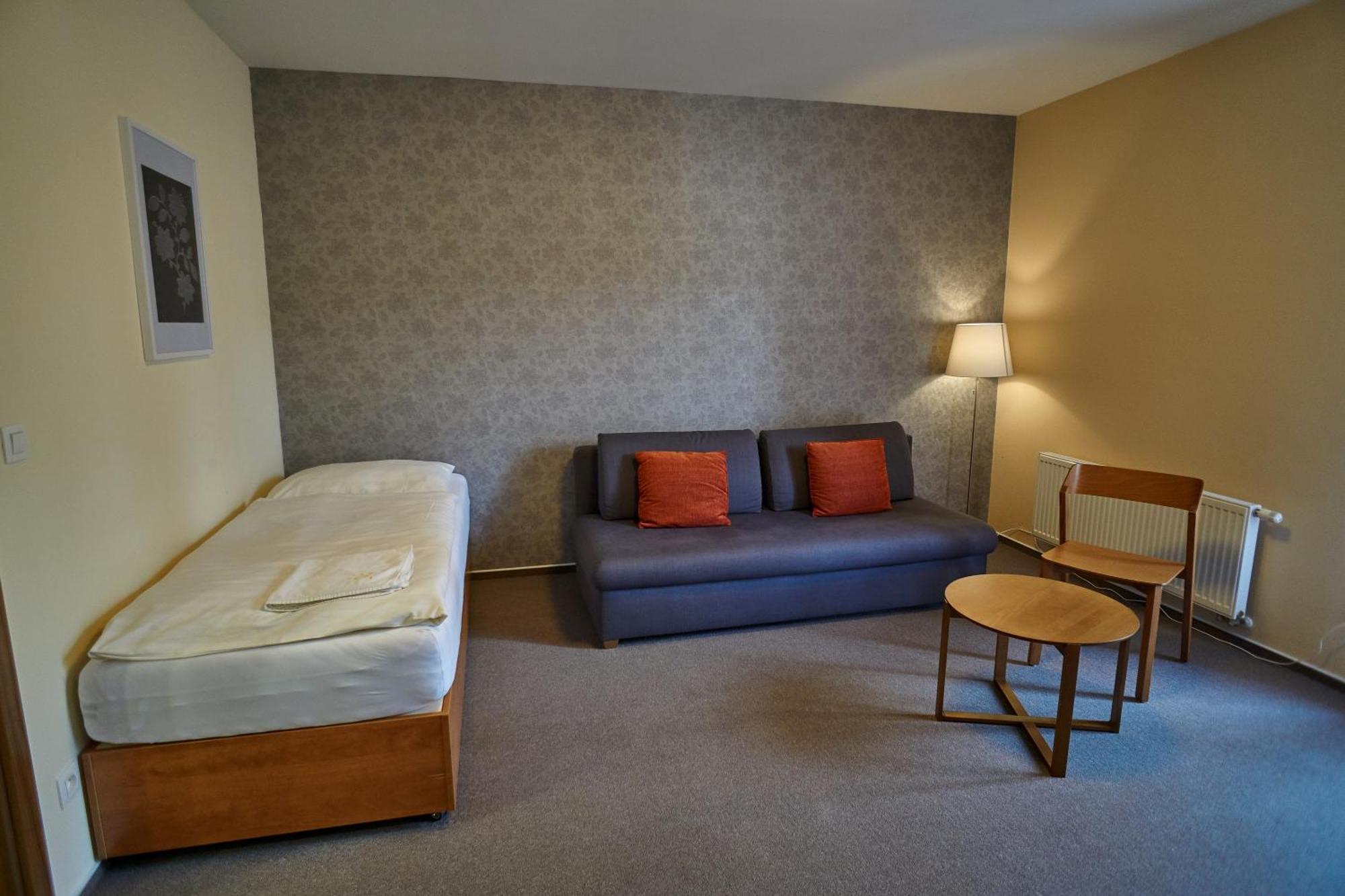 ליפובה לאזנה Hotel Toc מראה חיצוני תמונה