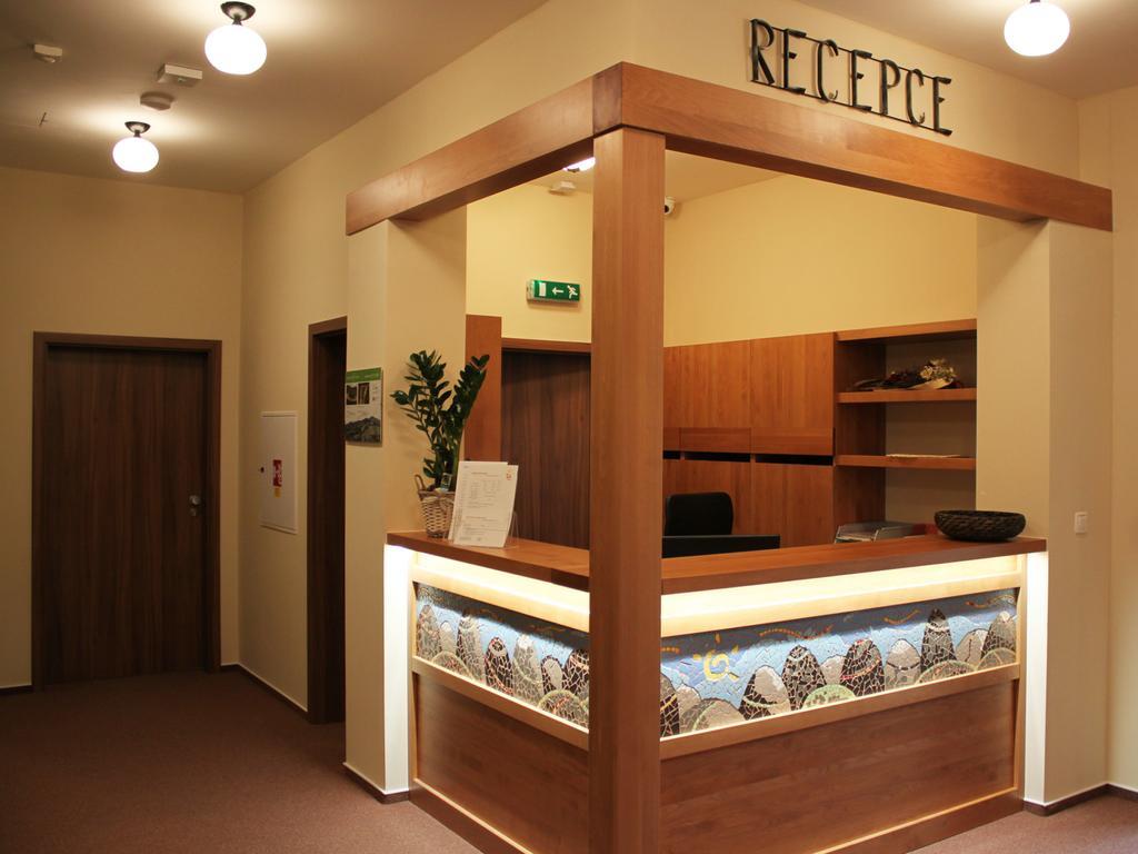 ליפובה לאזנה Hotel Toc מראה חיצוני תמונה